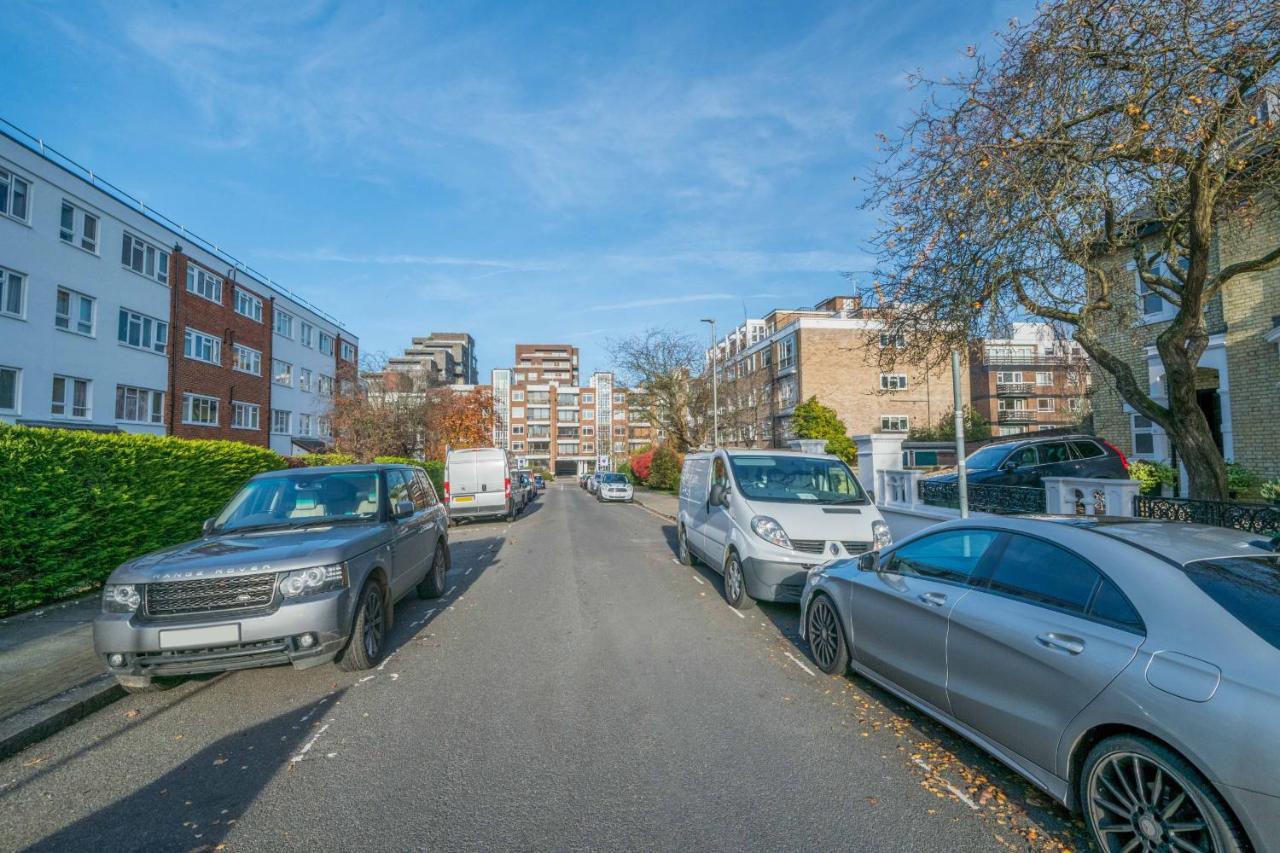 Breathtaking Putney Home With Gorgeous Garden リッチモンド エクステリア 写真